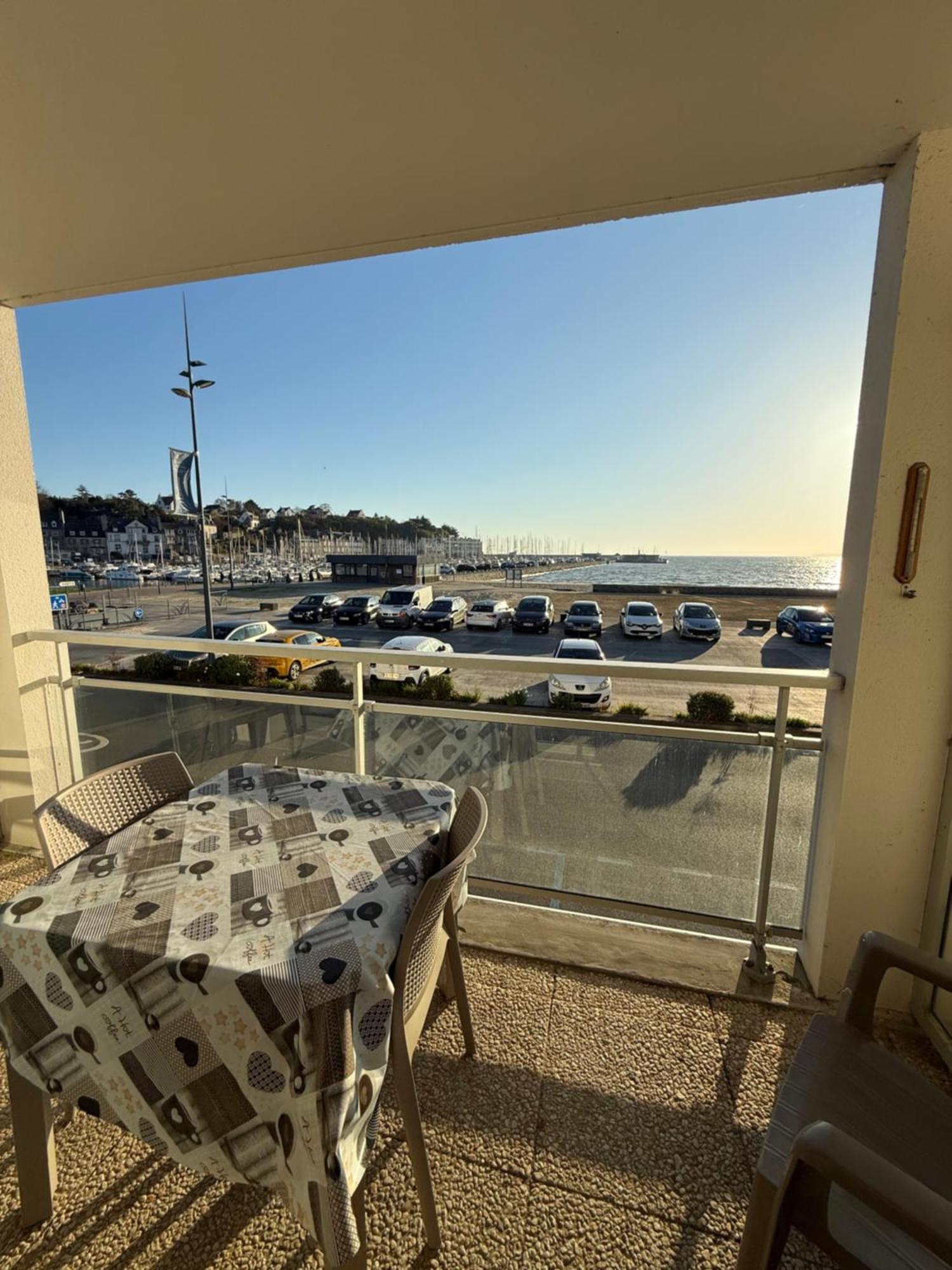 La Plage Binic Bagian luar foto
