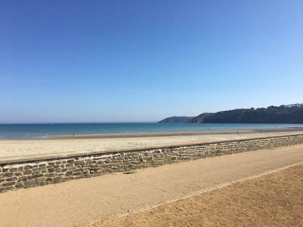 La Plage Binic Bagian luar foto